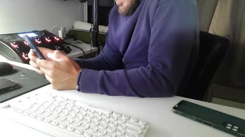 Snapshot of sanek7777 chatting on September 11, 6:34 am sanek7777 online show from September 11, 6:34 am