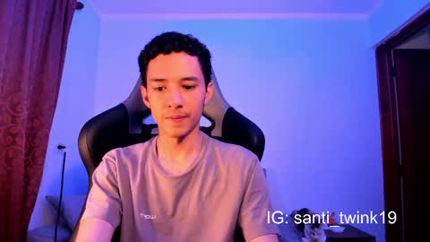 santi_twink19 online show from December 12, 6:14 am