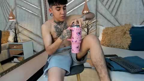 SantiAbader online show from December 5, 2:02 pm