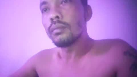 santichai561323 online show from October 21, 9:50 pm