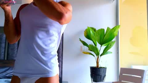 Santiago Seans online show from February 19, 3:30 pm