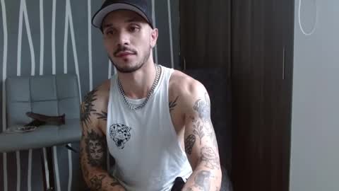 Santy Torres online show from February 28, 8:52 pm