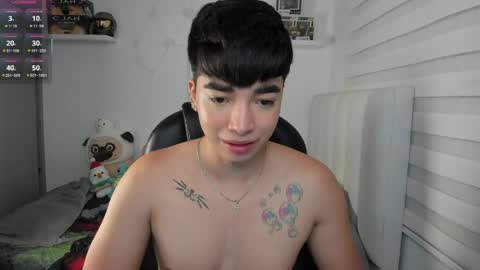 Mr. Santiago online show from April 1, 1:41 pm