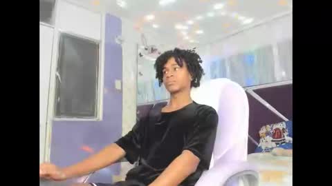 santy online show from January 15, 1:09 am