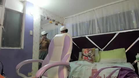 santy online show from May 17, 3:47 am
