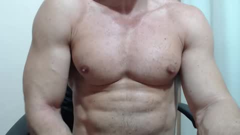 saradorj92 online show from February 13, 6:52 am