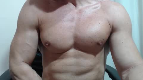 saradorj92 online show from February 18, 11:57 pm