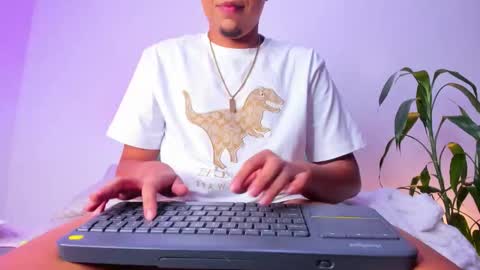     online show from October 12, 3:33 am