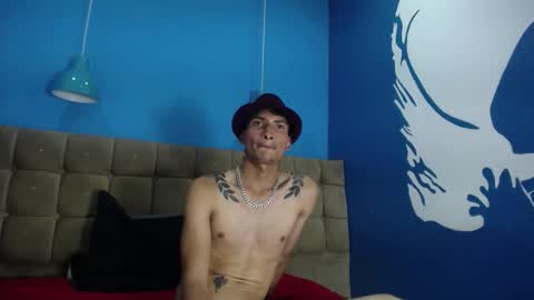 SavageLover  online show from November 3, 9:16 pm