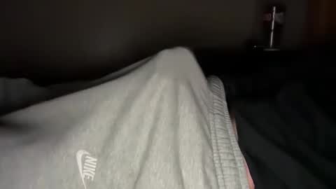 Skinny College Boy online show from January 16, 6:27 am