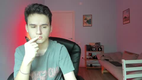 Thomas brunette and Alex blond online show from January 31, 5:30 am