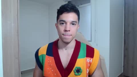 Snapshot of scott_brasher1 chatting on January 20, 9:43 pm Twitter Scott brasher1 Instagram Camiloestuardo2 online show from January 20, 9:43 pm