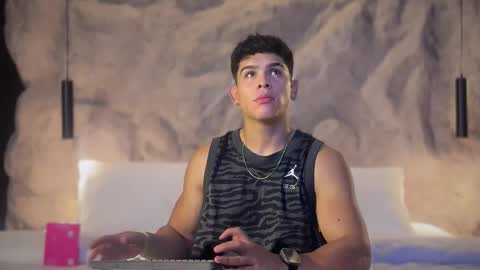 Andrew Flintt online show from March 3, 4:09 am