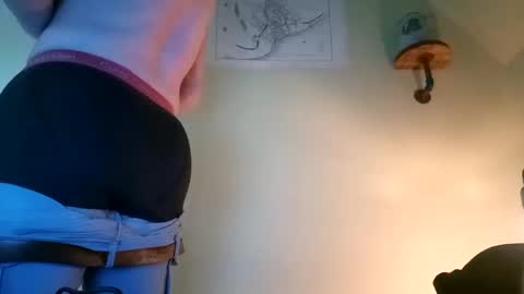 scottishewie1972 online show from February 8, 10:18 am