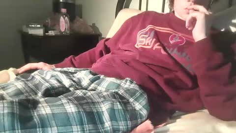 Snapshot of sdseventy chatting on February 3, 4:35 am ObvHype online show from February 3, 4:35 am