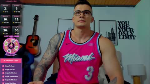 Sean Carrera online show from December 13, 8:15 pm