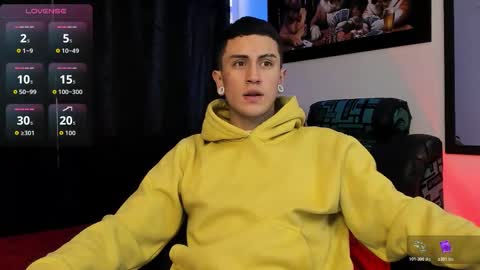 Sebastian online show from February 4, 9:32 pm