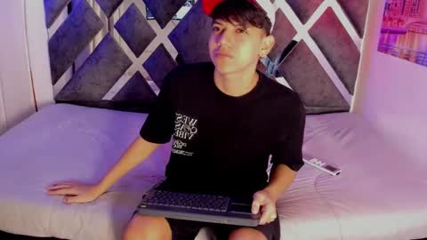 sebas_pretty7 online show from December 2, 12:30 pm