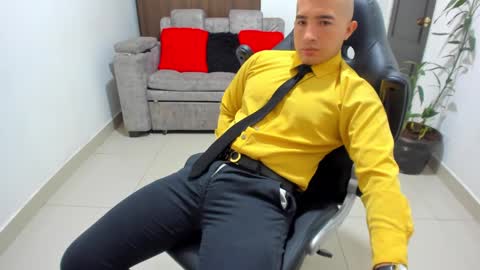 juan  sebastian online show from December 2, 1:11 pm