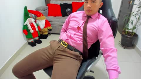 juan  sebastian online show from December 12, 7:04 pm