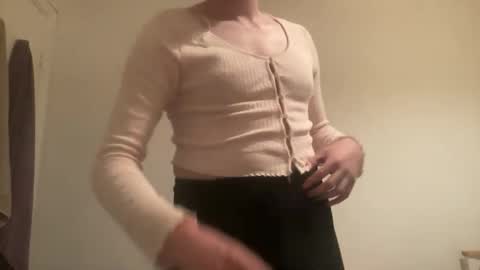 sebastianc1997 online show from May 24, 9:21 pm