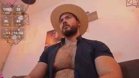 Instagram jeanpaulfit  online show from February 10, 11:53 pm