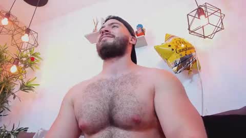 Instagram jeanpaulfit  online show from April 14, 12:22 am