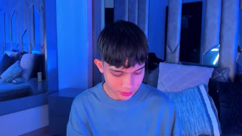 Sebastian online show from September 8, 9:14 pm