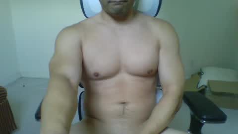 Snapshot of sebbohk chatting on December 3, 8:50 pm Sebbo online show from December 3, 8:50 pm