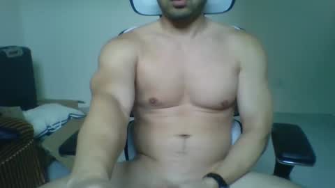 Snapshot of sebbohk chatting on December 12, 8:21 pm Sebbo online show from December 12, 8:21 pm