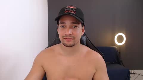 Snapshot of secretboy5000 chatting on January 25, 4:03 pm Jex online show from January 25, 4:03 pm