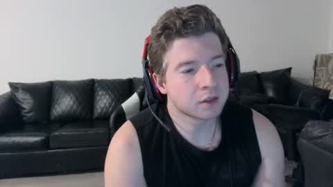 selfmademax579471 online show from December 21, 3:14 am