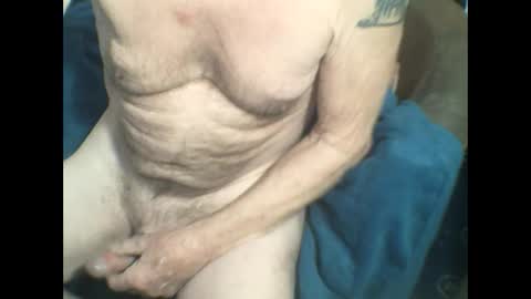 Snapshot of semajstretsa chatting on January 9, 6:26 pm frederick online show from January 9, 6:26 pm