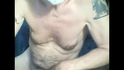 Snapshot of semajstretsa chatting on January 16, 11:27 pm frederick online show from January 16, 11:27 pm