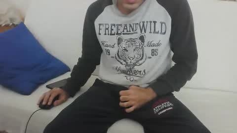 sero98313230 online show from November 2, 10:52 am