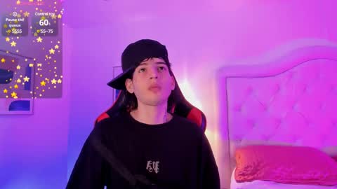 Sett and Gwen online show from March 9, 4:38 am