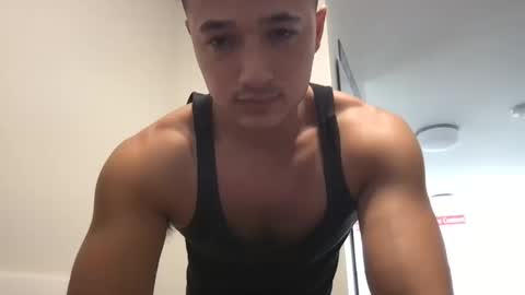 Snapshot of seveninchsteve_ chatting on October 16, 7:11 pm seveninchsteve_ online show from October 16, 7:11 pm