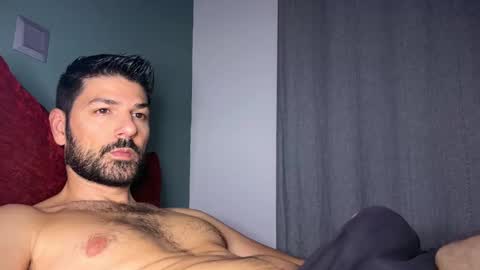 Snapshot of sexfriendch chatting on October 23, 10:40 am Lucenzo online show from October 23, 10:40 am