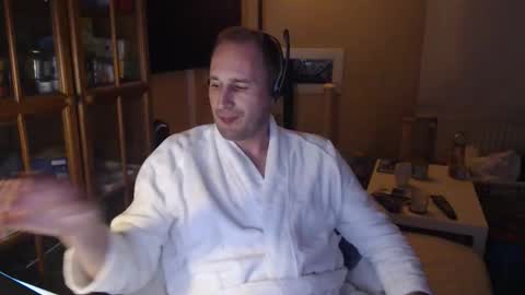 Sexlobo online show from February 18, 5:05 am