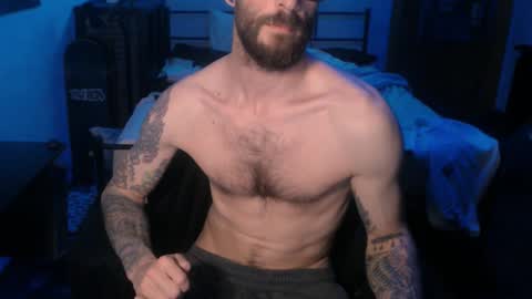 SiuL online show from December 15, 9:53 pm