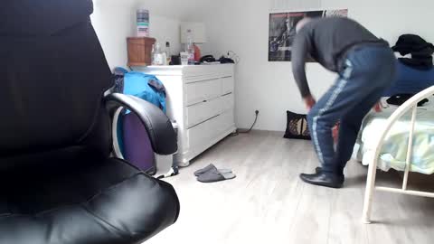 Vincent Vega online show from February 2, 12:46 pm