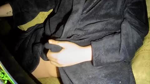 no face online show from March 6, 9:39 am