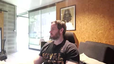 shad0w_hunter online show from December 17, 2:13 pm