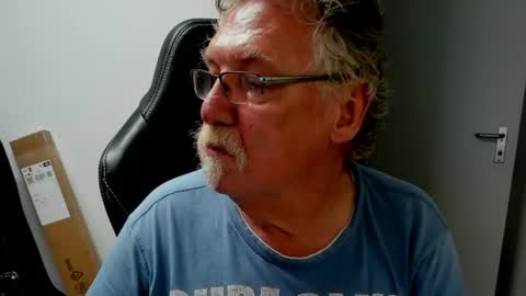 sharlots_pet online show from July 15, 9:16 am