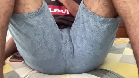 Snapshot of shash2014 chatting on October 31, 6:15 am Shashii online show from October 31, 6:15 am