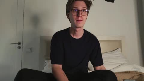 Matthew online show from April 22, 7:29 pm