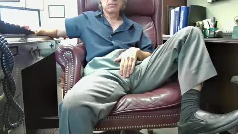 nikolas send dm for an appointment online show from September 22, 8:19 pm