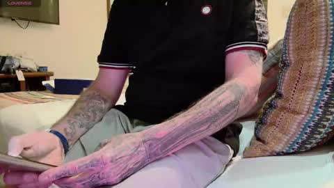 showofjay online show from February 25, 2:34 am