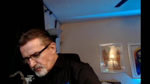 shrewtamer online show from March 5, 2:14 am