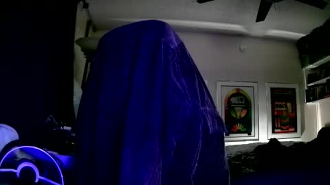 shrewtamer online show from December 10, 4:13 am